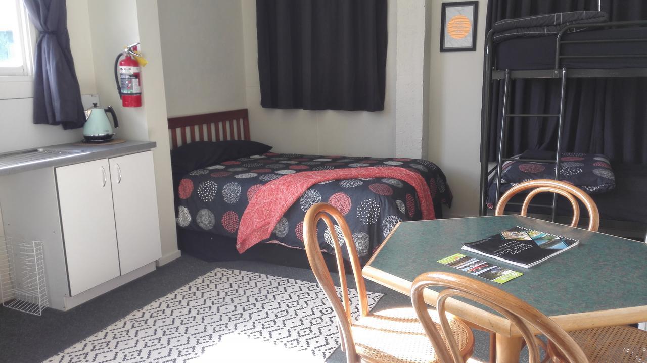 Mountain Jade Backpackers,Private Rooms & Studios Hokitika Luaran gambar